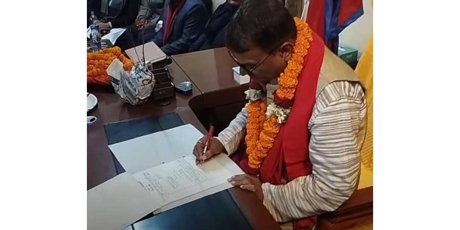 मधेसका सभामुख यादवले सम्हाले जिम्मेवारी