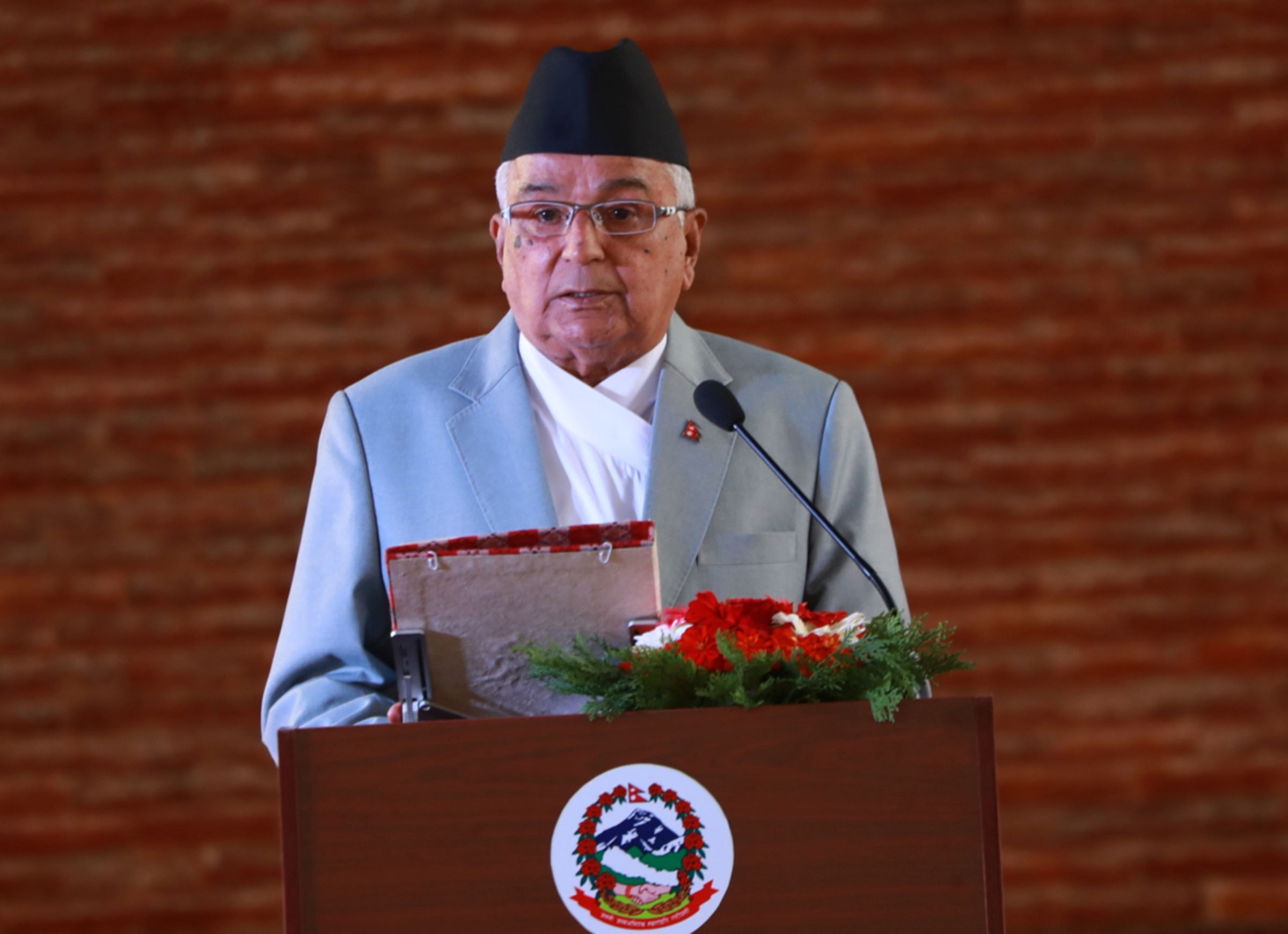 ज्येष्ठ नागरिकको ज्ञान, सीप र अनुभव हाम्रा प्ररेणाका पुञ्ज हुन् : राष्ट्रपति पौडेल